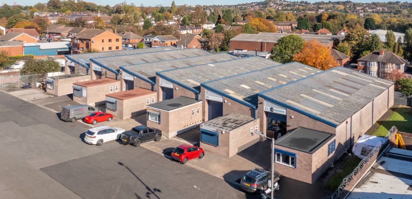 Primrose Hill Trading Estate  - Industrial Unit To Let - Primrose Hill Trading Estate, Netherton